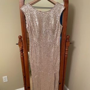 This beautiful dress was a hit at my daughter’s wedding!